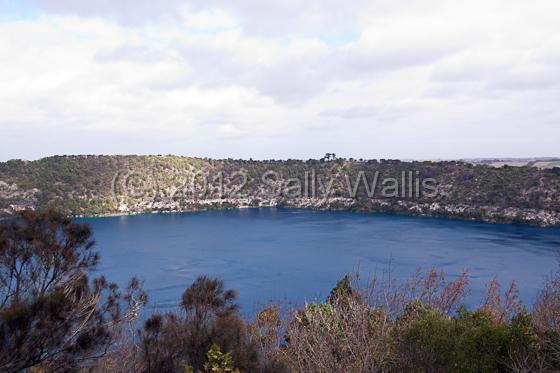 IMG_6841-Edit.jpg - Crater lake in Mount Gambier, South Australia