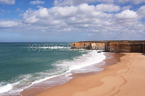 IMG_6873-Edit.jpg - Views from 'London Brdige' along the shore line by the Great Ocean Road