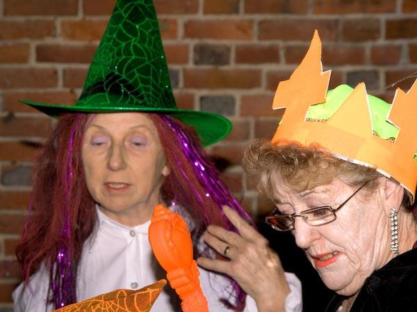 IMG_2787.jpg - Witch & Fairy in Dressing Room